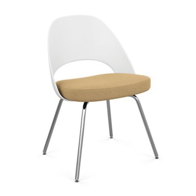 Saarinen Executive Chair with Plastic Back