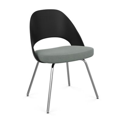 Saarinen Executive Chair with Plastic Back