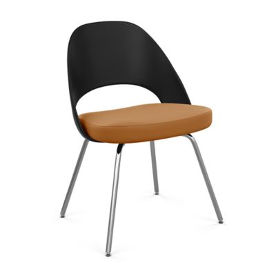 Saarinen Executive Chair with Plastic Back