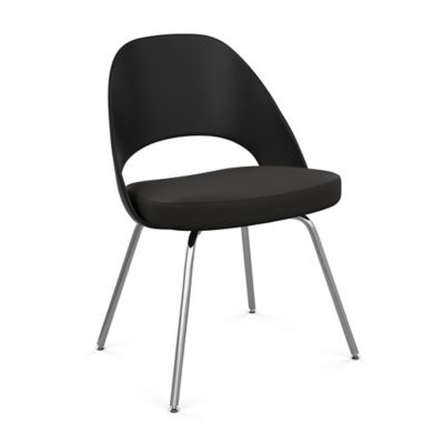 Saarinen Executive Chair with Plastic Back