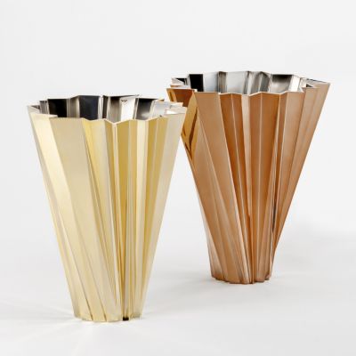 Modern Vases & Bowls | Decorative Bowls & Floral Vases at Lumens.com