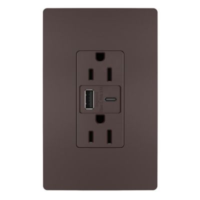 Radiant 15A Tamper Resistant Outlet