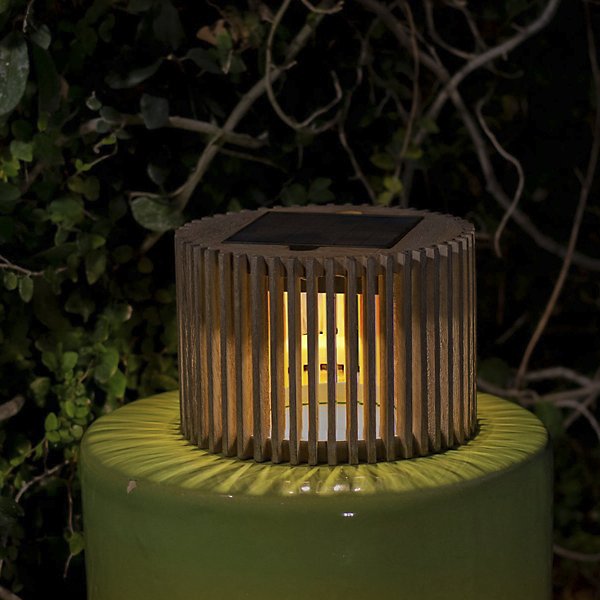 Topsy LED Outdoor Table Lamp
