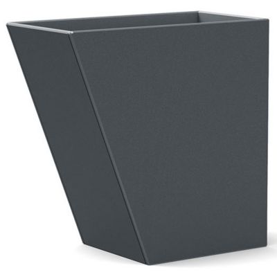 Tesselate Outdoor Jut Planter