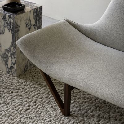 Shown in Re-Wool 0218 color, Detail view