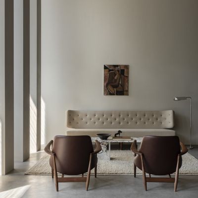 Shown in Hallingdal 0200 color, in use