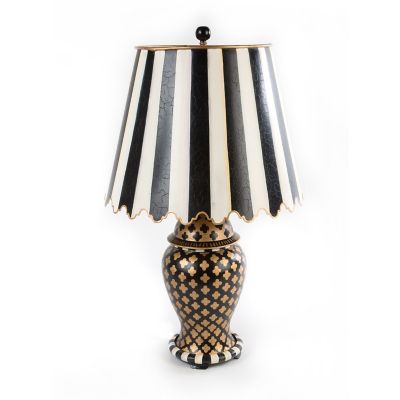 Quatrefoil Table Lamp
