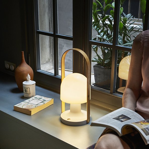 FollowMe Plus Rechargeable LED Table Lamp
