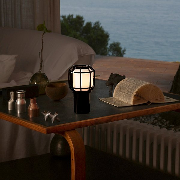 Chispa Rechargeable LED Table Lamp