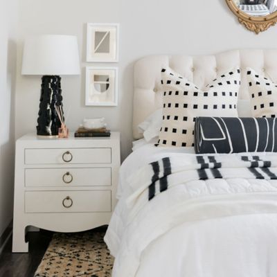 Naomi 1-Light Table Lamp