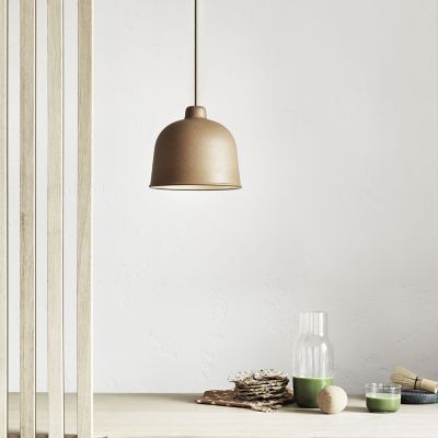 Shown in Nature finish