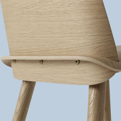 Shown in Oak color, Detail view