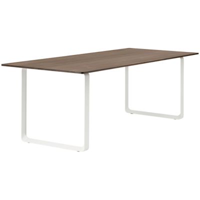 70/70 Table