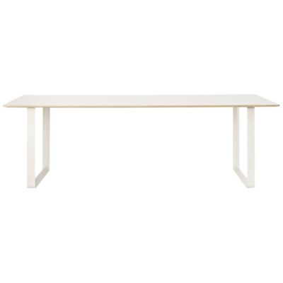 70/70 Table