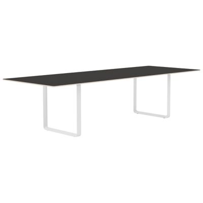 70/70 Table