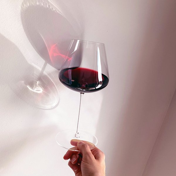 Stem Zero Elegant Wine Glass