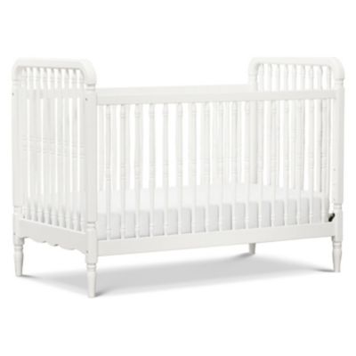 Liberty 3-in-1 Convertible Spindle Crib
