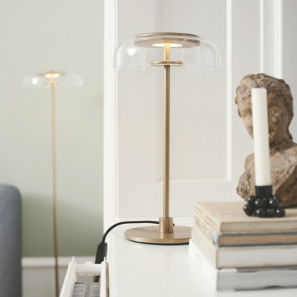 Blossi LED Table Lamp