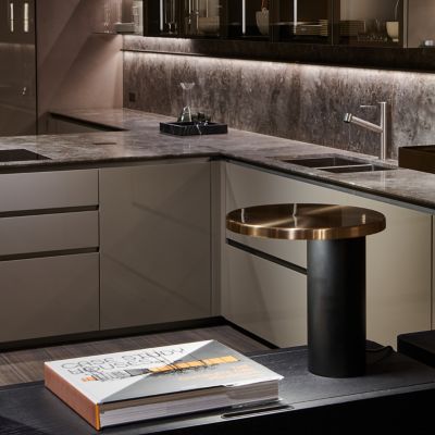 Oluce Cylinda Table Lamp - Thumbnail 3