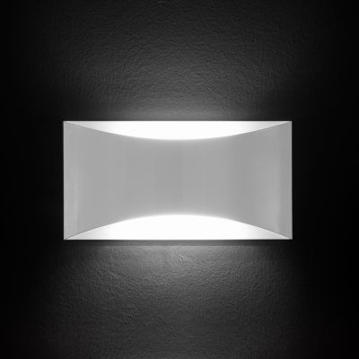 Kelly Wall Light