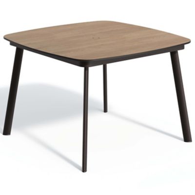 Eiland Square Outdoor Dining Table