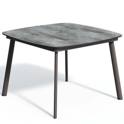 Eiland Square Outdoor Dining Table