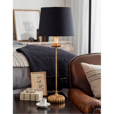 Clove lamp outlet