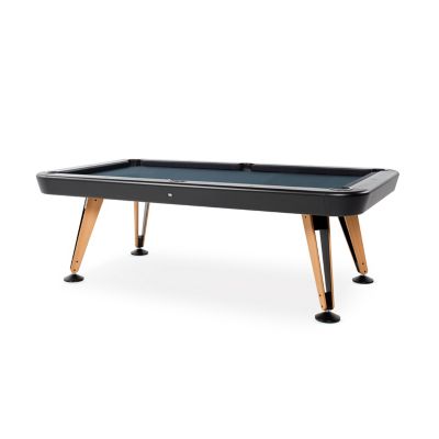 Diagonal Covered Outdoor Pool Table