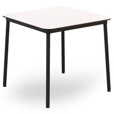 Hub Outdoor Dining Table