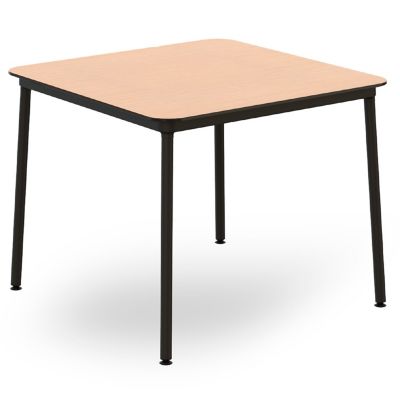 Hub Outdoor Dining Table