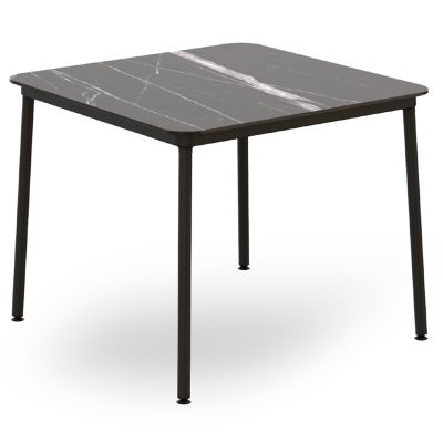 Hub Outdoor Dining Table