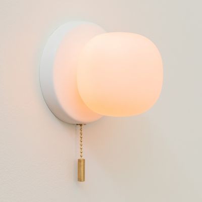 Pearl Pull Chain Wall Sconce