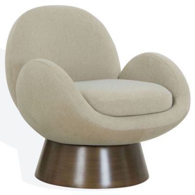 Pavaro Lounge Chair