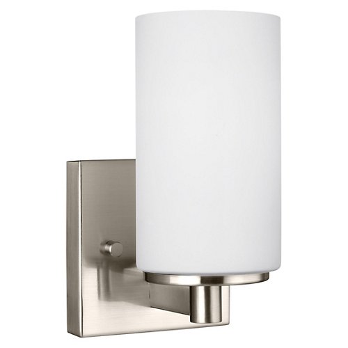 Hettinger Collection One Light Wall / Bath Sconce