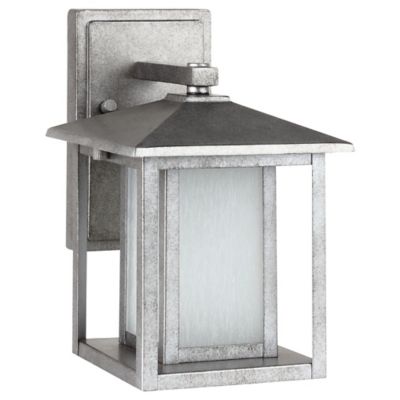 Hunnington Outdoor Wall Lantern