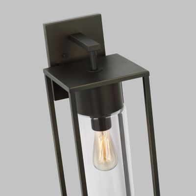 Vado Wall Sconce