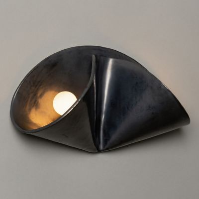 Shado Wall Sconce
