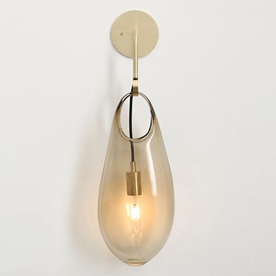 Hold Wall Sconce