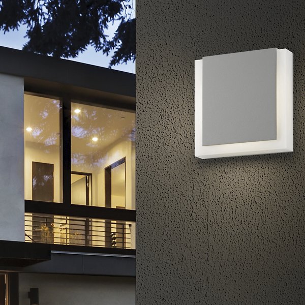 SQR Indoor/Outdoor LED Wall Sconce