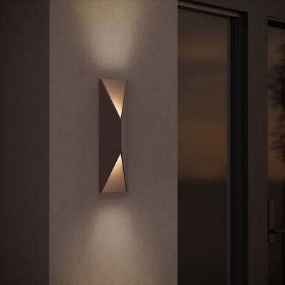 Shown in Textured Bronze finish, 18-Inch size, in use