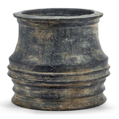 Mesa Small Outdoor Planter