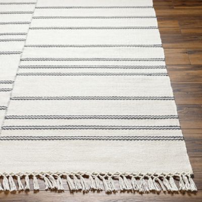 Surya Azalea 6' Round Hand Woven Area Rug in Gray, White & Black