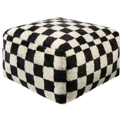 Lukas Pouf