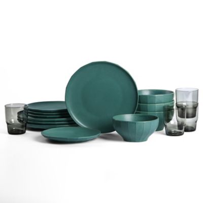 Rio Dinnerware Set with Glassware
