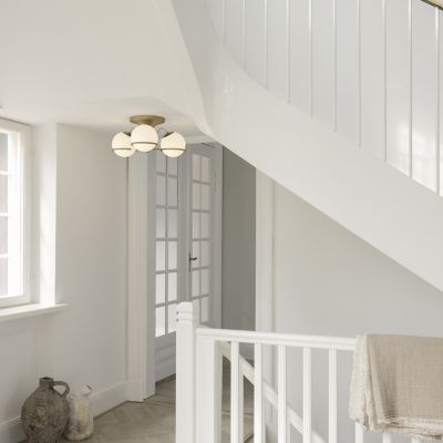 Shown in Champagne finish, 3 lights, in use