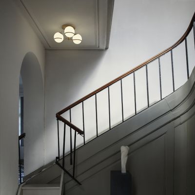 Shown in Champagne finish, 3 lights, in use