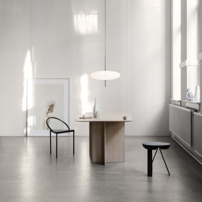 Shown in White with Black Cable finish, lit