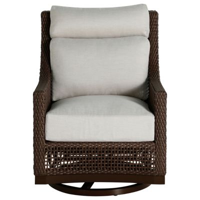 Peninsula Outdoor Swivel Lounge Chair