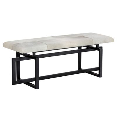 Pilar Bench