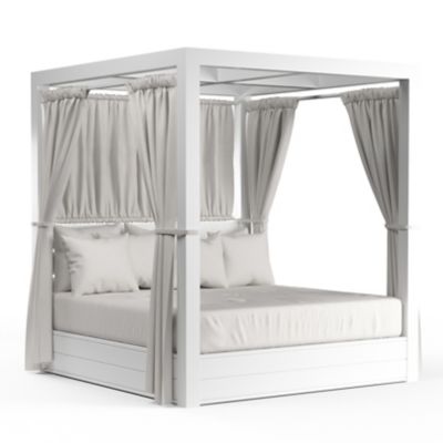 Newport Resort Outdoor Daybed